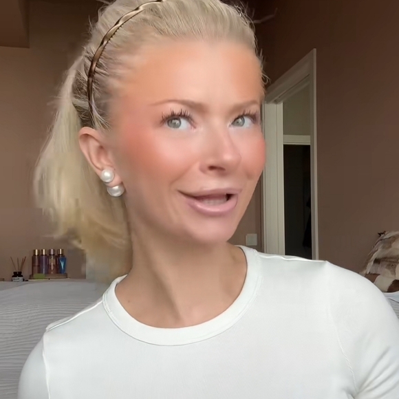 New Pearl Earrings - Picture 2 of 6